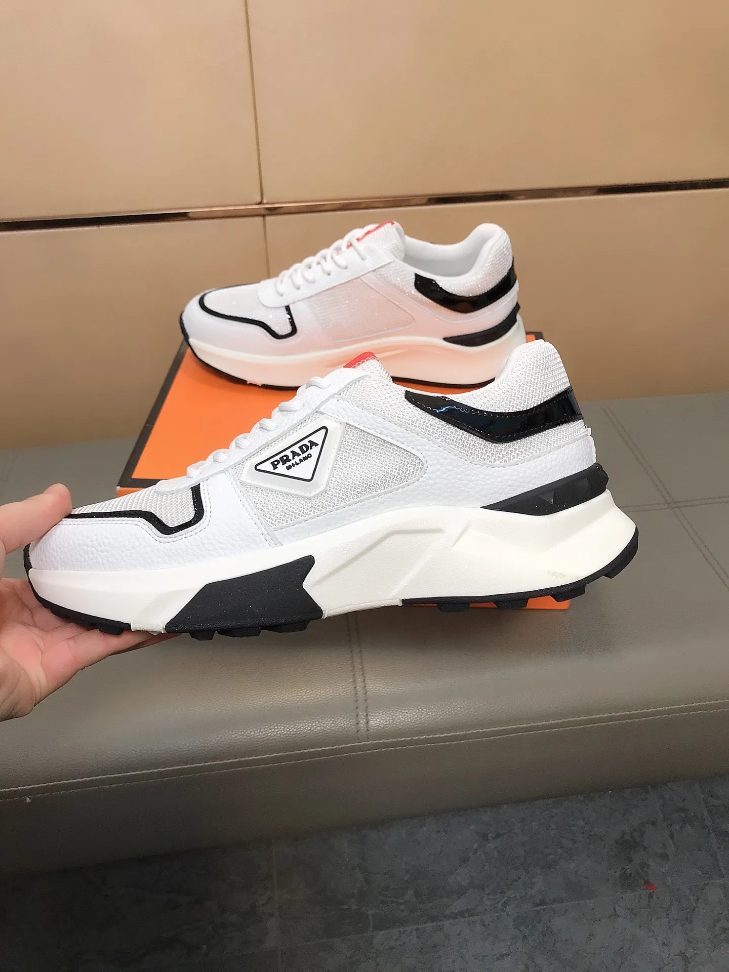 Ex-factory price 442 💎💎🆕Prada's latest casual and fashionable men's shoes👟hot style💥simple and elegant style, exclusive for trendy men. Unique latest brand elements👑, fashionable and generous, imported cowhide stitching and breathable fabrics, comfortable lining + sheepskin feet, super comfortable and wear-resistant outsole, classic model taken in kind, size: 38-44
